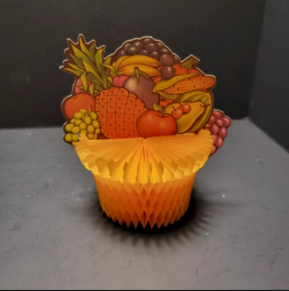 Thanksgiving decor - Picture 2 of 9